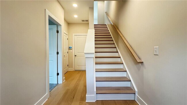 Photo - 2604 Alcovy Trl NE