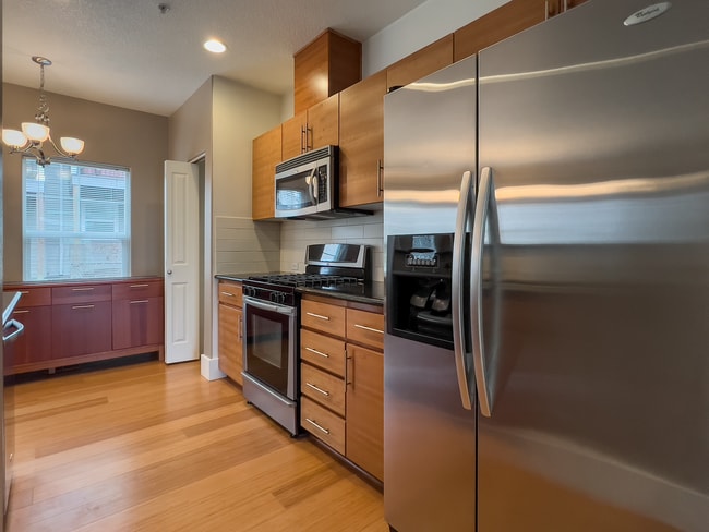 Photo - Enjoy this 3 Bedroom 2.5 Bathroom End Townhome ~ 2 Car Garage + Washer & Dryer! Great Cedar Mill ...