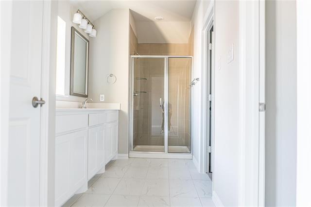 Photo - 3916 Lucan Ln