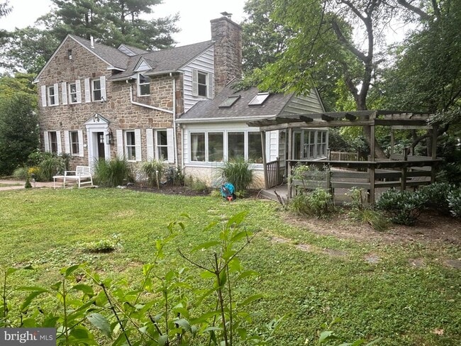 Photo - 712 Arlington Rd