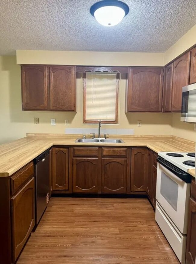 Photo - 606 Vilas St Unit 606 Vilas