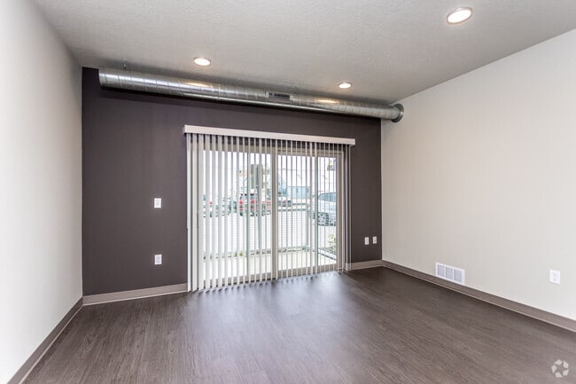 1HAB, 1BA - 664-686 ft² - Connolly Lofts
