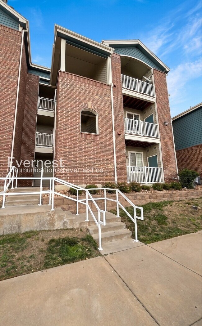 Photo - 19303 E College Dr Unit 208