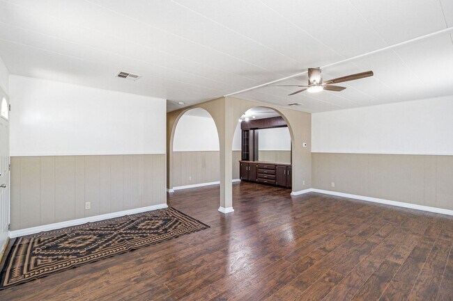 Photo - Spacious 2 Bed, 2 Bath Retreat in Charming Boulder City!
