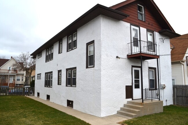 Photo - 1448 S 73rd St Unit 1448