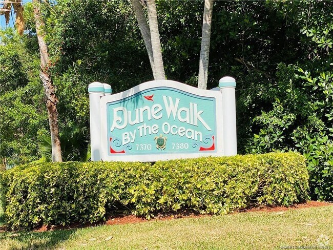 Building Photo - 7380 S Ocean Dr Unit 917A Rental
