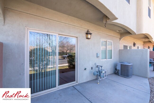 Photo - 2075 S Sir Monte Dr