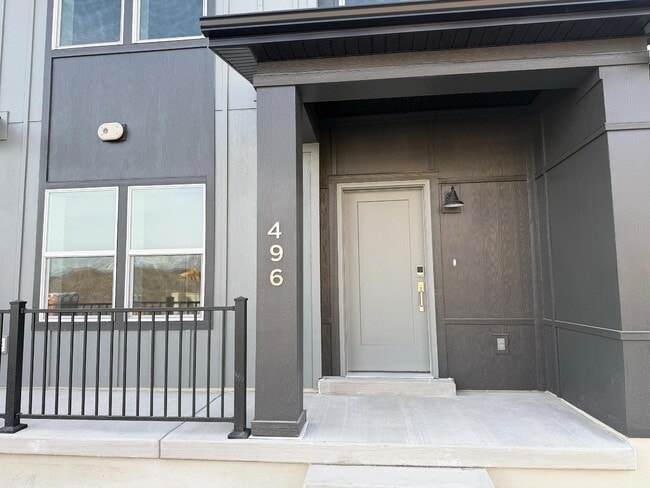 Photo - 496 S 1140 W