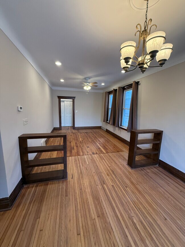 Photo - 713 Clairmount Ave