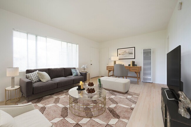 667-669-669 Levering Ave Unit 15