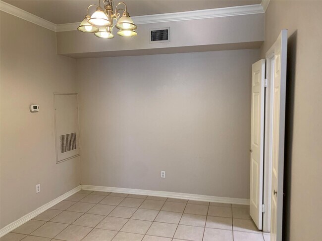 Photo - 2255 Braeswood Park Dr Unit 223