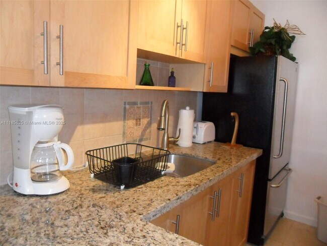 Photo - 100 Lincoln Rd Unidad 1243