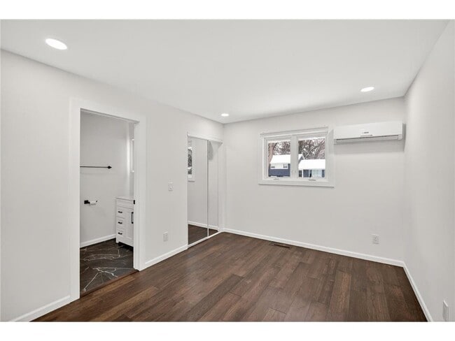 Photo - 110920 Oak Knoll Terrace S