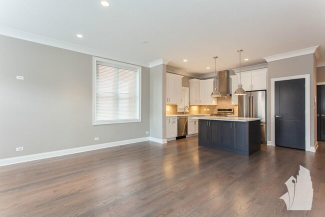 Building Photo - 877 Lill W Ave Unit 2