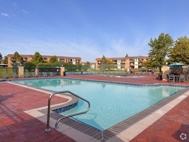 Building Photo - Golfside Lake Rental