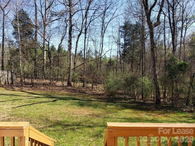 Photo - 626 Neal Dr