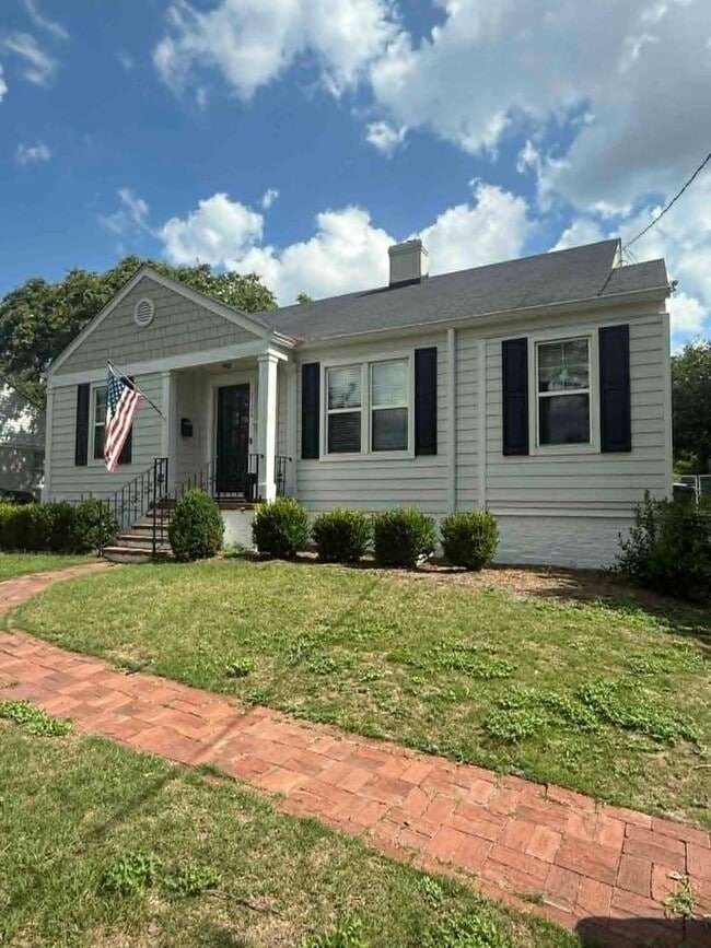 Building Photo - 3104 Bransford Rd Unit 00 - 3104