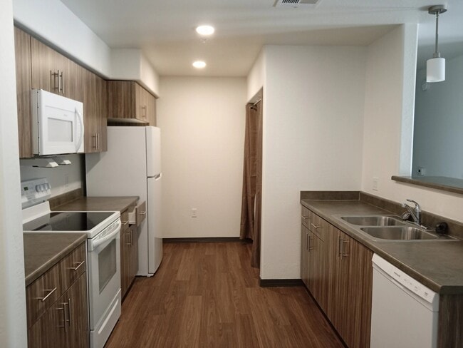 Photo - Norton Circle Apartments