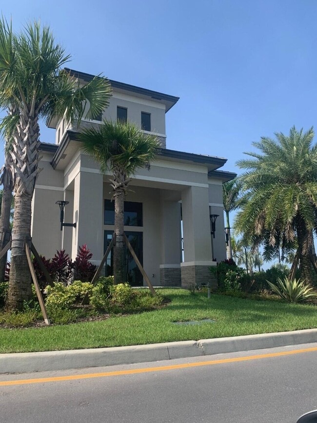 Photo - 11643 SW Moon River Way