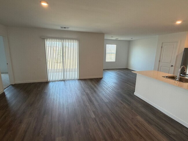 Photo - 202 Pleasant Pk Dr