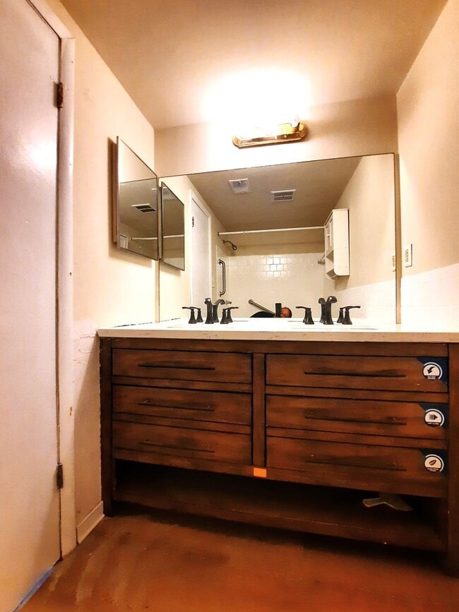 Photo - **Spacious 3BR/1BA Condo – Move-In Special...