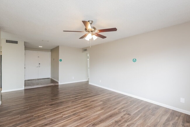 Photo - 4014 E Apollo Rd