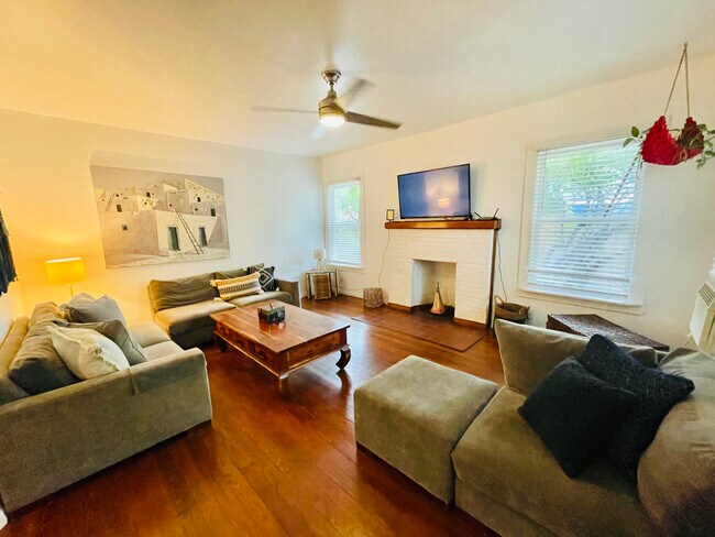 Photo - 536 NW 47th St