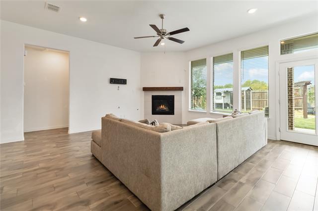 Photo - 1441 Lake Grove Dr