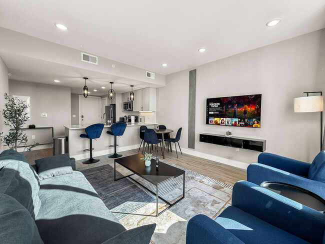 Building Photo - 626 N Delaware Ave Unit ID1055914P Rental