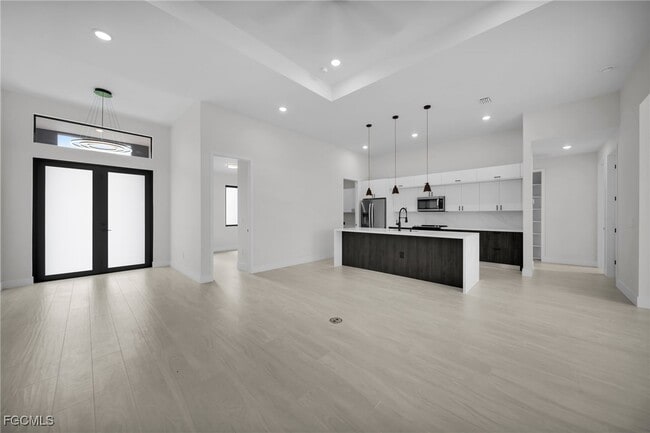 Building Photo - 3435 SW 8th Ct