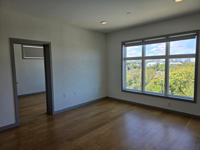 Living Room - 400 Herron Dr Unit 321