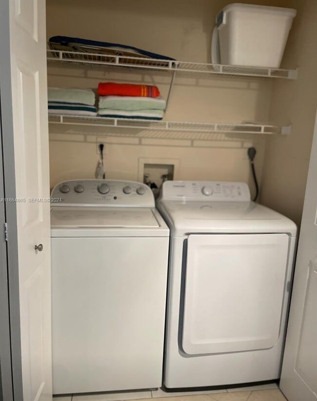 Photo - 19601 E Country Club Dr Unidad 7501