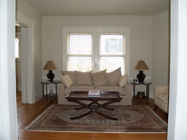 Photo - 94 Midland Ave Unit 1