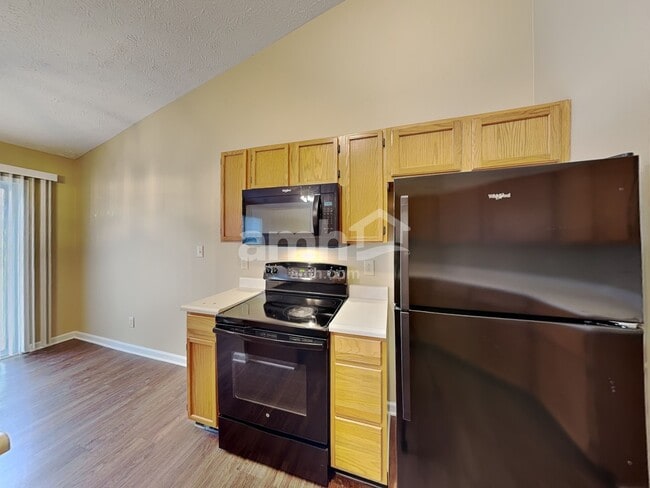 Photo - 8749 Trumpeter Dr