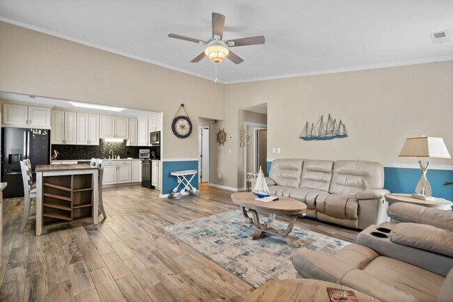 Photo - 30A Indian Oak Ln Unit FL1-ID1308939P