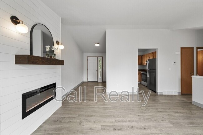 Photo - 1306 N Van Marter Rd