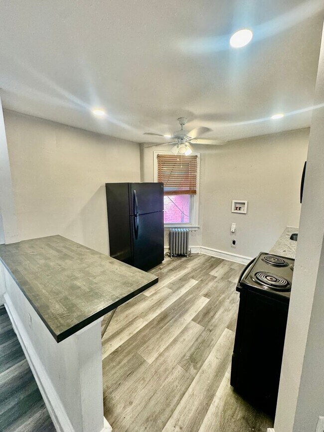 Photo - 1034 W Olney Ave Unidad 2