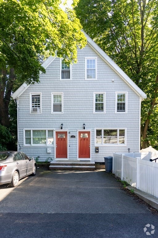 Building Photo - 198 School St Unit 2 Rental