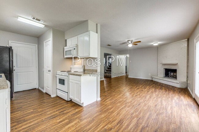 Photo - 12129 Spring Branch Dr