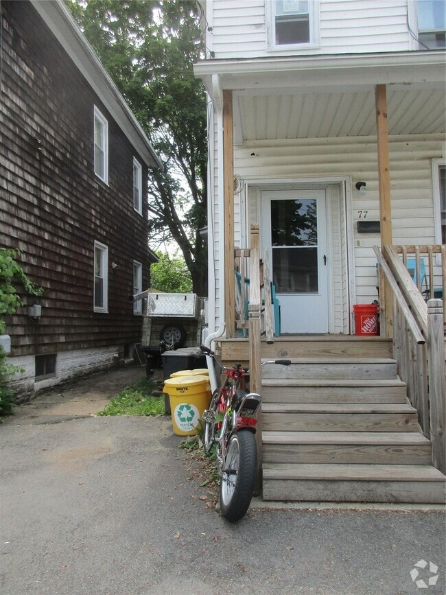 Building Photo - 77 Franklin St Rental