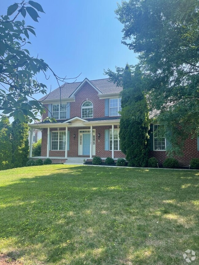 Building Photo - SINGLE FAMILY HOME IN VILLAGES OF URBANA
