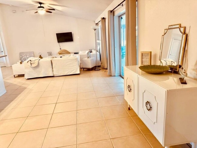 Photo - 18561 Olive Rd