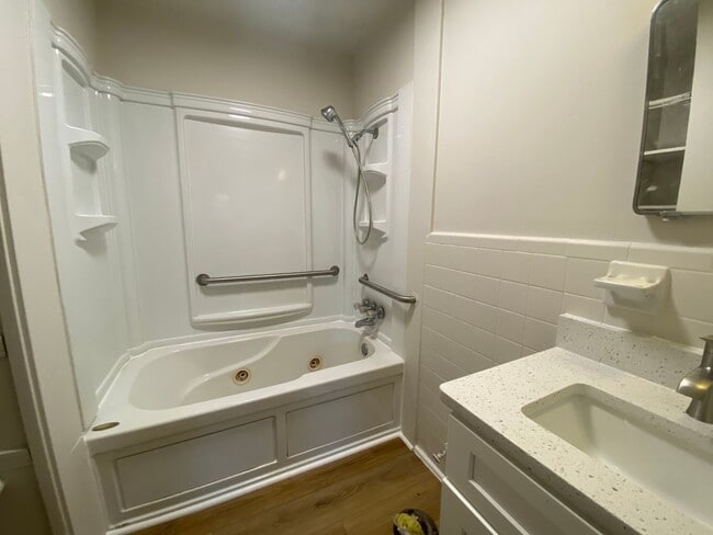 1811 Georgia Dr