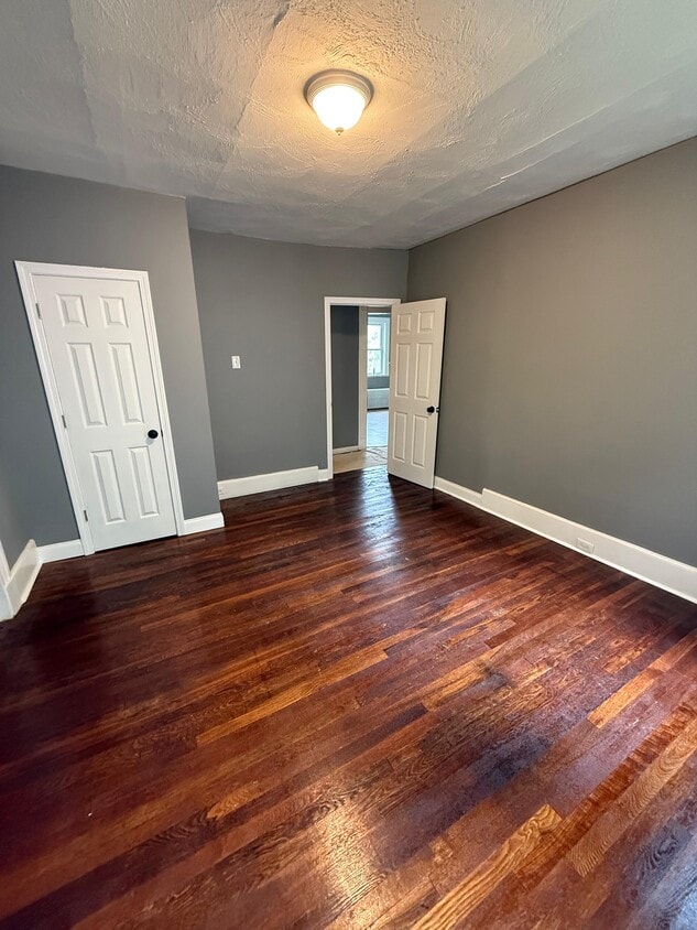 Photo - 16 Fairview St (Waterbury, CT)