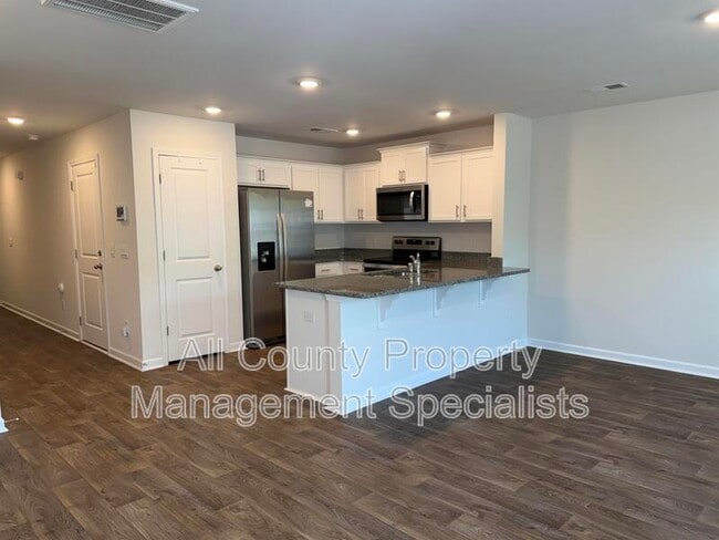 Photo - 424 Devotion Ln