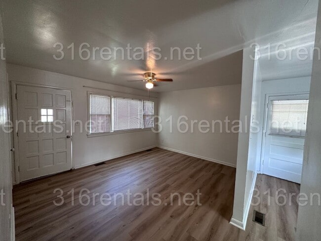 Photo - $950 - **COMING SOON** 2 bedroom / 1 bathroom - Haysville Single Family Home