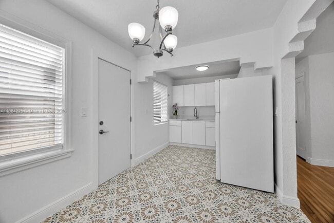 Photo - 23 Phoenetia Ave Unit 2