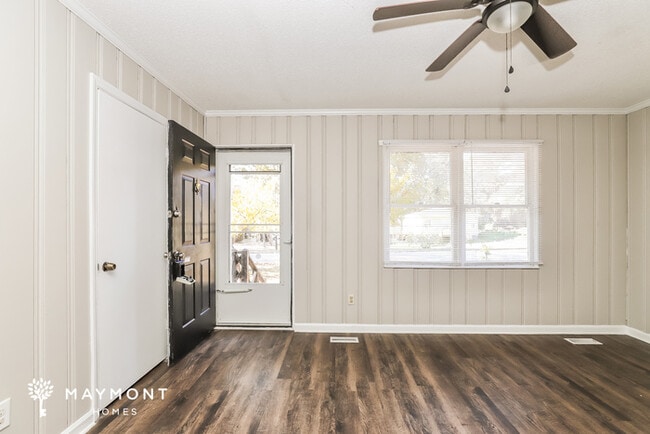 Photo - 4232 Romaine St