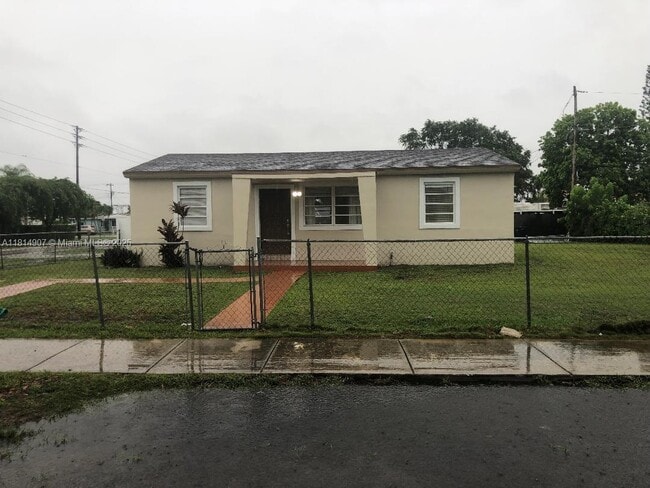 Photo - 10141 SW 38th Terrace House
