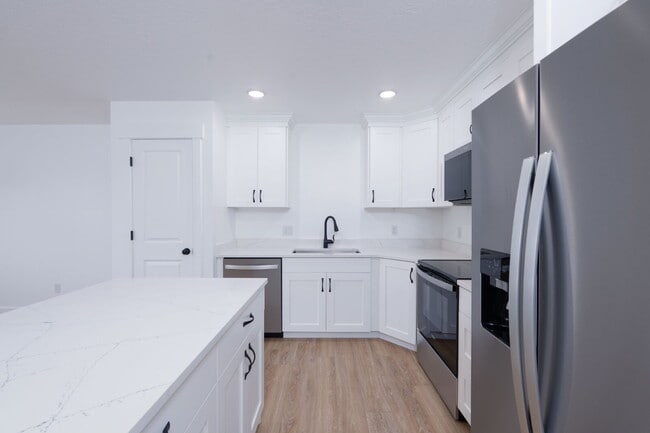 Photo - Spacious Vernal Home in Desirable Location